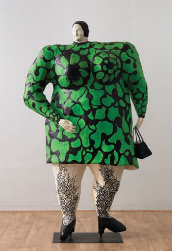 Niki de Saint Phalle, “Madame, or Green Nana with Black Bag” (1968). PHOTO BY ANDRÉ MORAIN/COURTESY OF THE NIKI CHARITABLE ART FOUNDATION, ALL RIGHTS RESERVED/ARTISTS RIGHTS SOCIETY (ARS), NEW YORK/ADAGP, PARIS